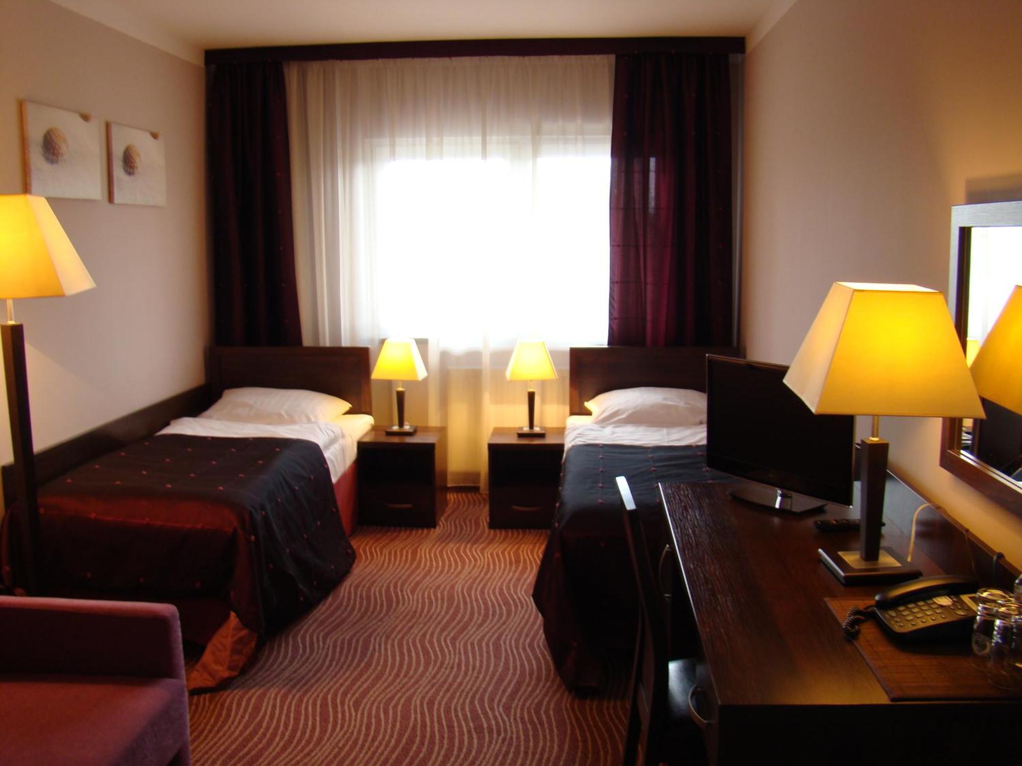 Hotel Azalia & Spa 니푸미체 외부 사진