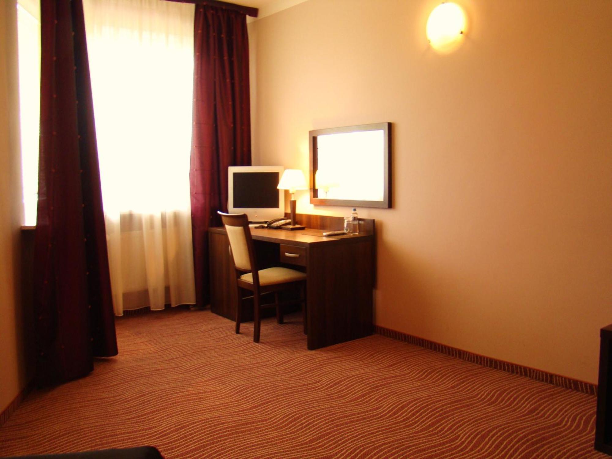 Hotel Azalia & Spa 니푸미체 외부 사진