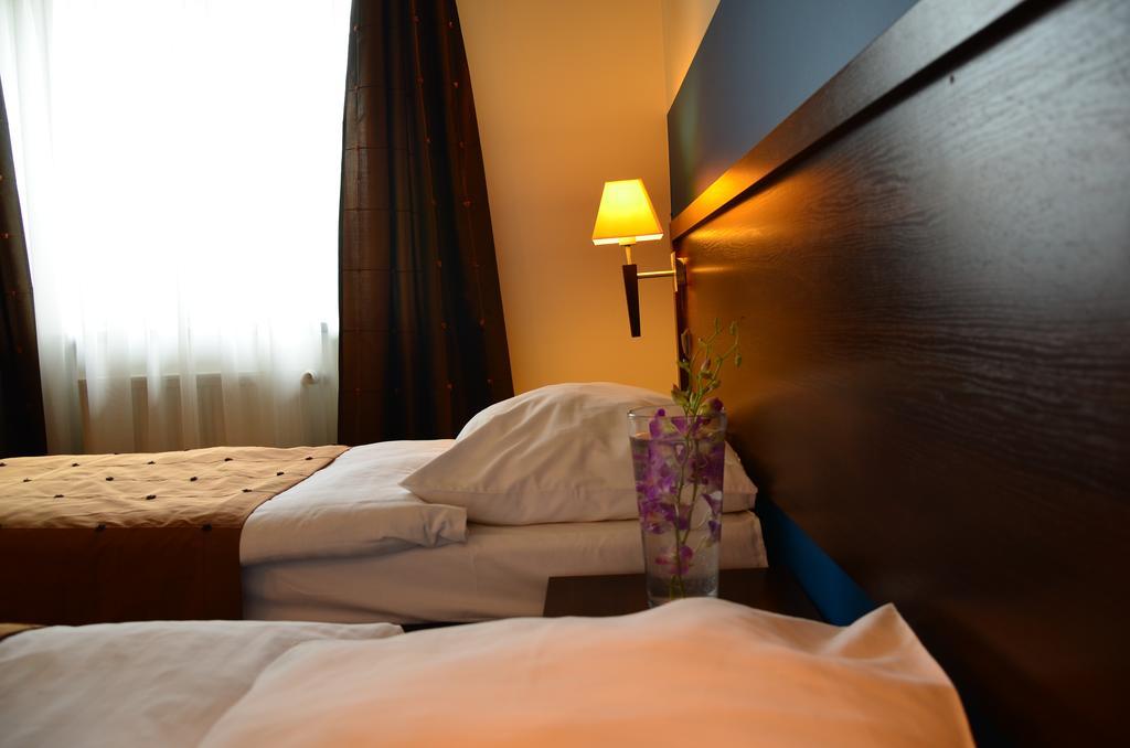 Hotel Azalia & Spa 니푸미체 외부 사진